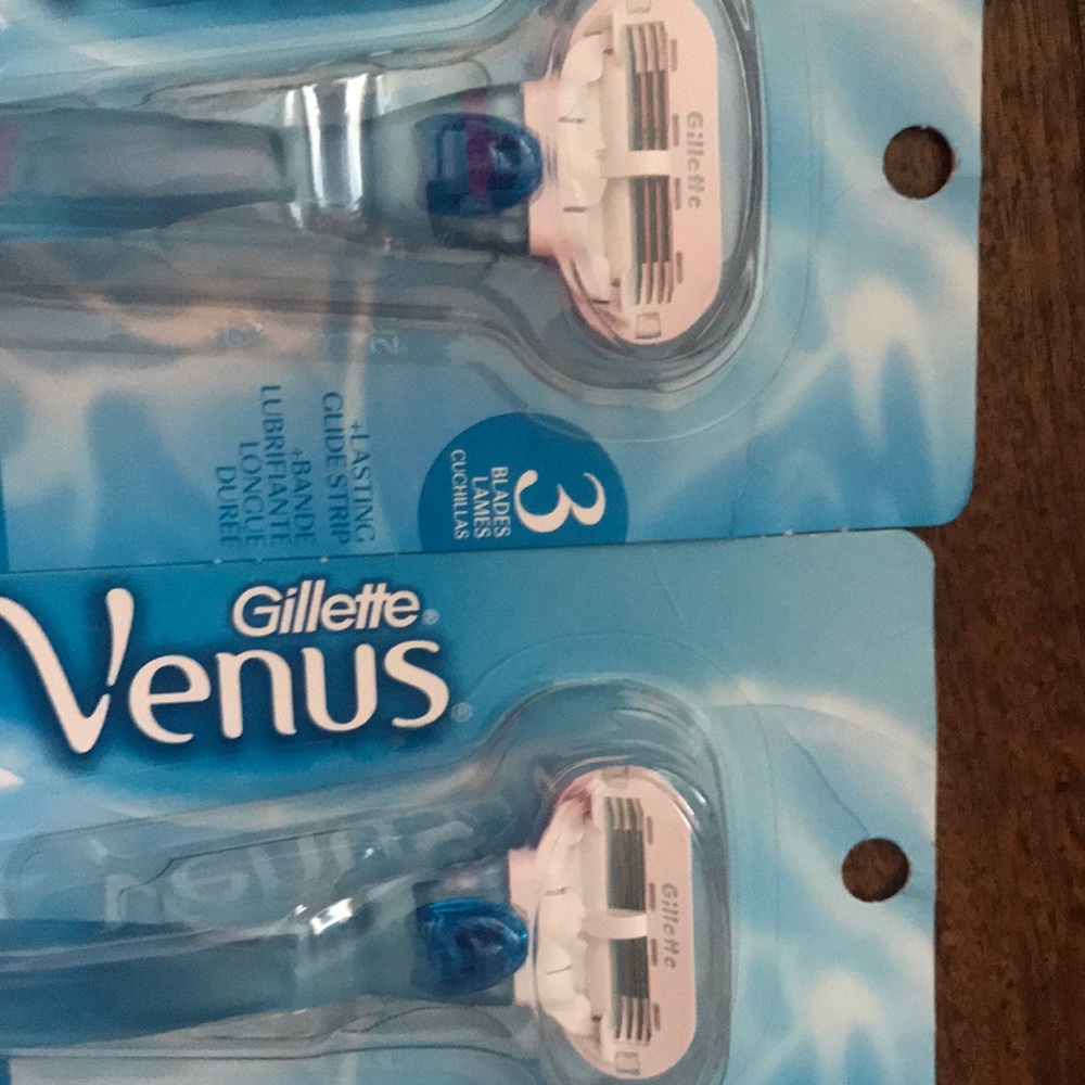 Olay, Razor - Picture 7 of 8